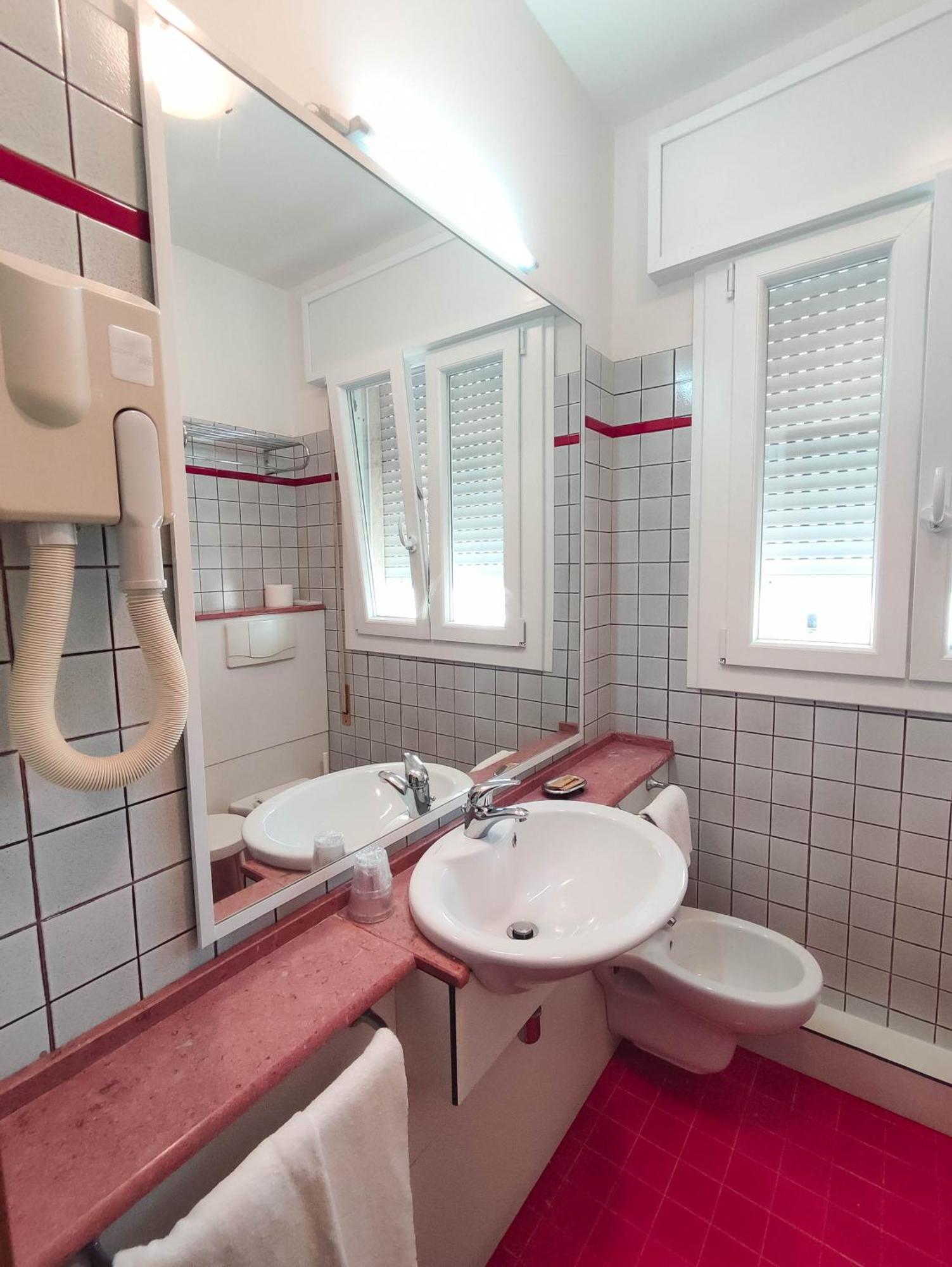 Hotel Riviera ليدو دي يسولو المظهر الخارجي الصورة