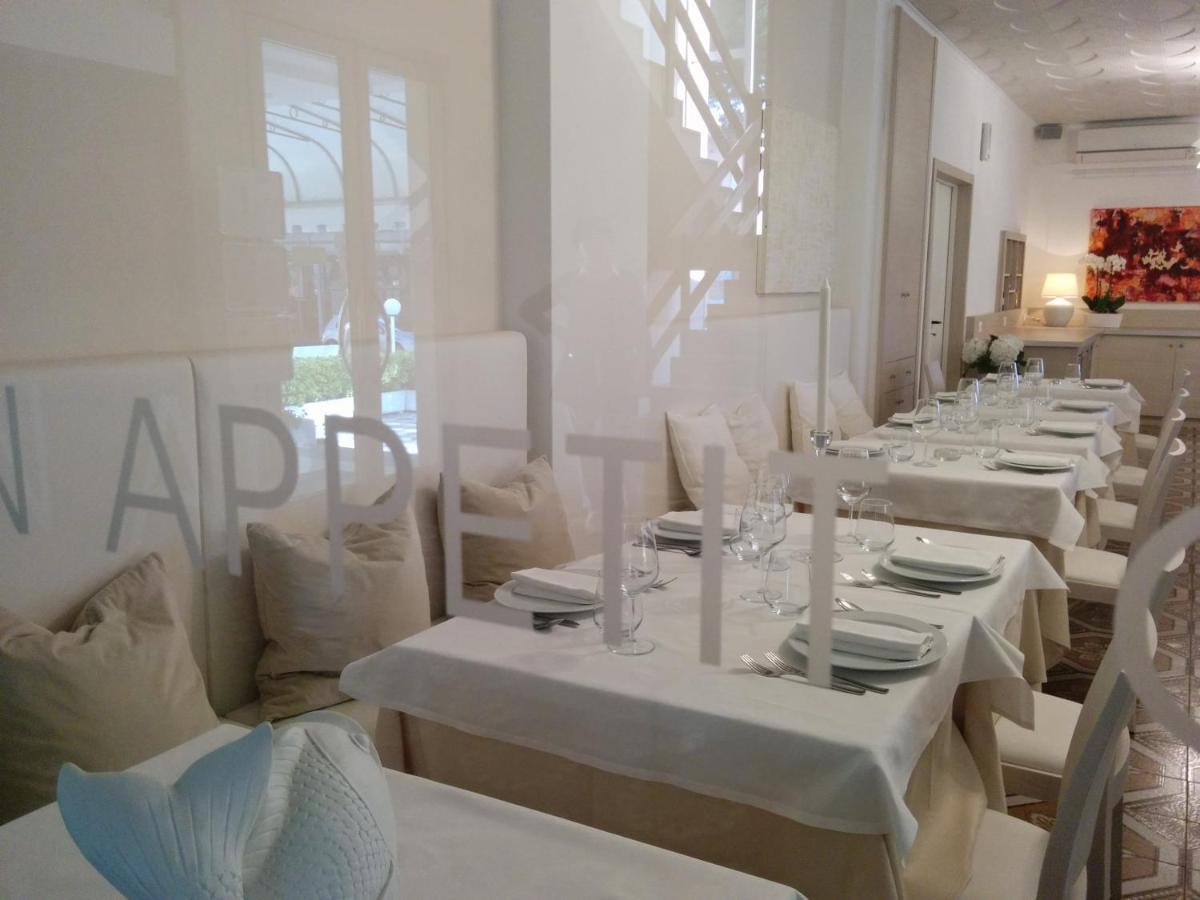 Hotel Riviera ليدو دي يسولو المظهر الخارجي الصورة